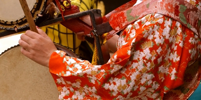 Japanese costumed street performers Japanese costumed street performers